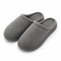 Chaussons d intérieur taille 38/39 en textile gris à semelle épaisse côtelée