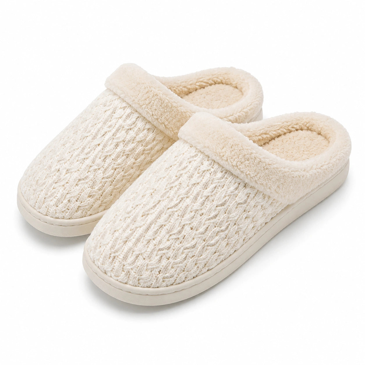Chaussons 36/37 en textile crème à enfiler style tricot